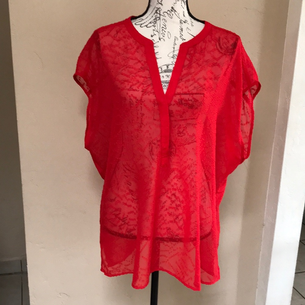 OLD NAVY Women’s Sheer Red  Blouse Short Sleeve.  Size XL